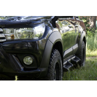 Расширители колёсных арок (вынос 25 мм) Toyota Hilux 2015-2018